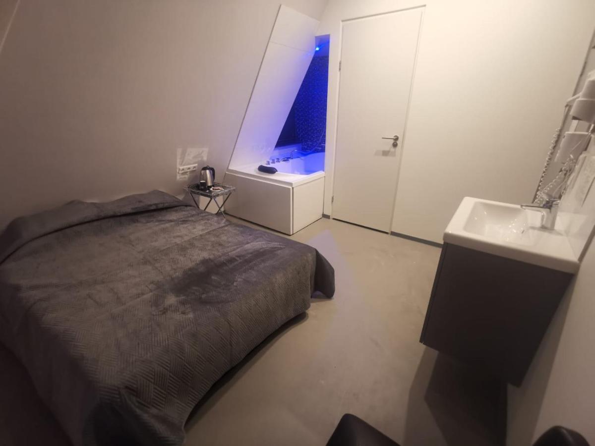 Hotel-Chao Nl 24 Hours Open Ουτρέχτη Εξωτερικό φωτογραφία